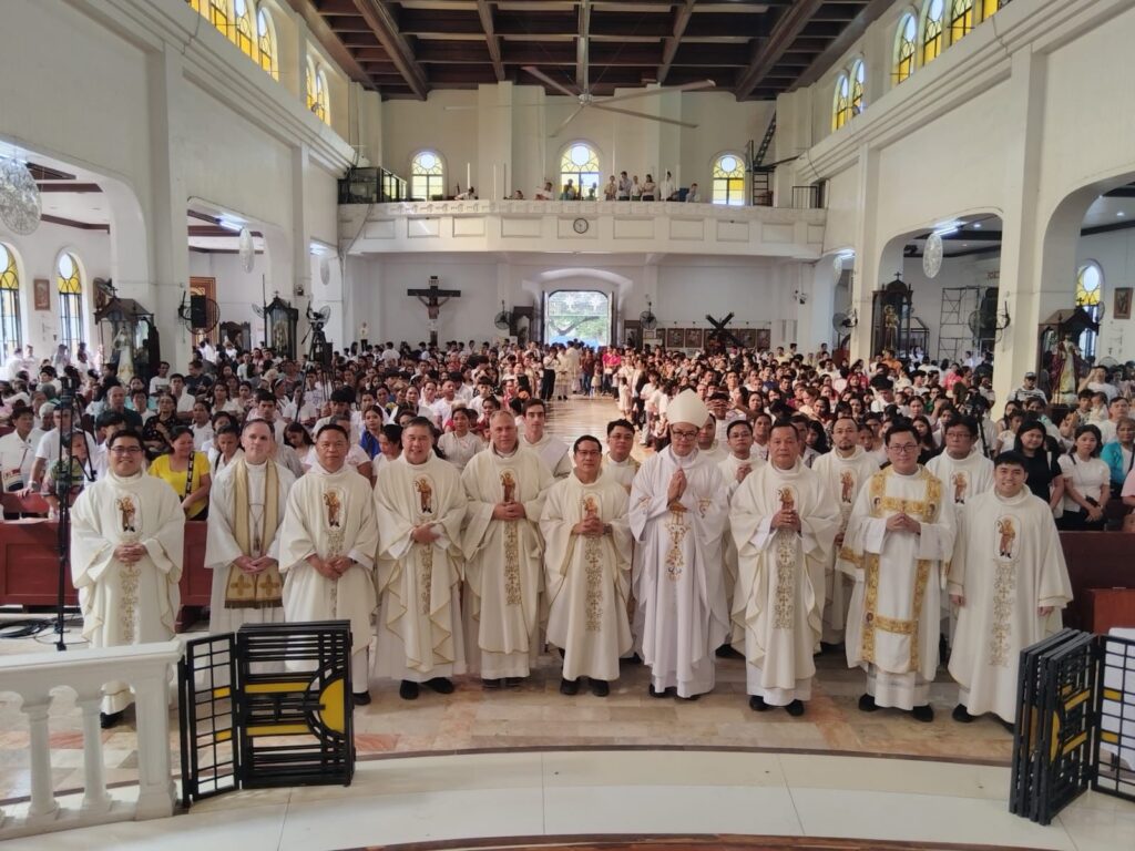 Mass Baptism in Tondo